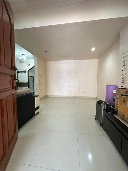 Terraced House for Sale in Taman Mutiara Rini (Skudai) - Miki Teoh - Living Room - PropertyGuru.com.my
