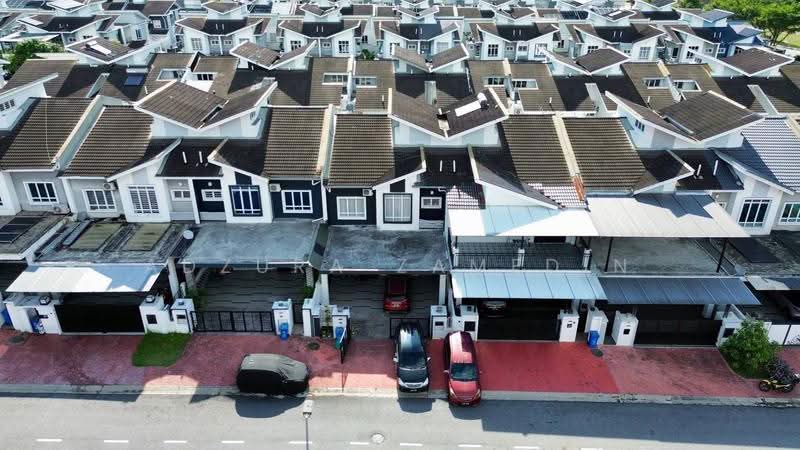 Rumah Teres 2-Tingkat untuk Dijual di D'Kayangan (Shah Alam) - Adzura Zamedin - Exterior - PropertyGuru.com.my