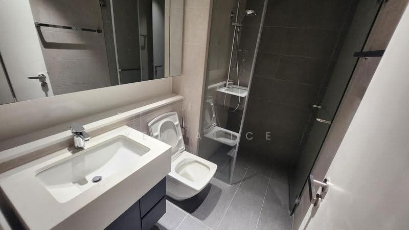 Kediaman Servis untuk Dijual di TRX Residences - Yen Alice - Bathroom - PropertyGuru.com.my