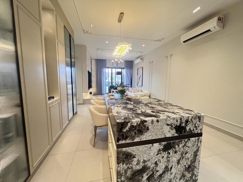 Pangsapuri untuk Dijual di PSV 1 Residences @ Platinum South Valley - Berry Choong - Living Room - PropertyGuru.com.my