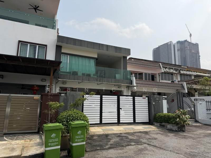 Rumah Teres 2-Tingkat untuk Dijual di Sri Petaling (Kuala Lumpur) - Robin Tchong - Exterior - PropertyGuru.com.my