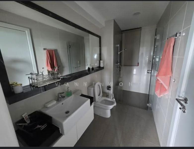Kondominium untuk Dijual di Iskandar Residences - Jane Ngoi - Bathroom - PropertyGuru.com.my