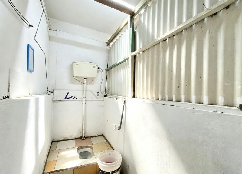 Tanah Kediaman untuk Dijual di Kampung Pandan Dalam (Ampang) - Adelyn Lee - Bathroom - PropertyGuru.com.my