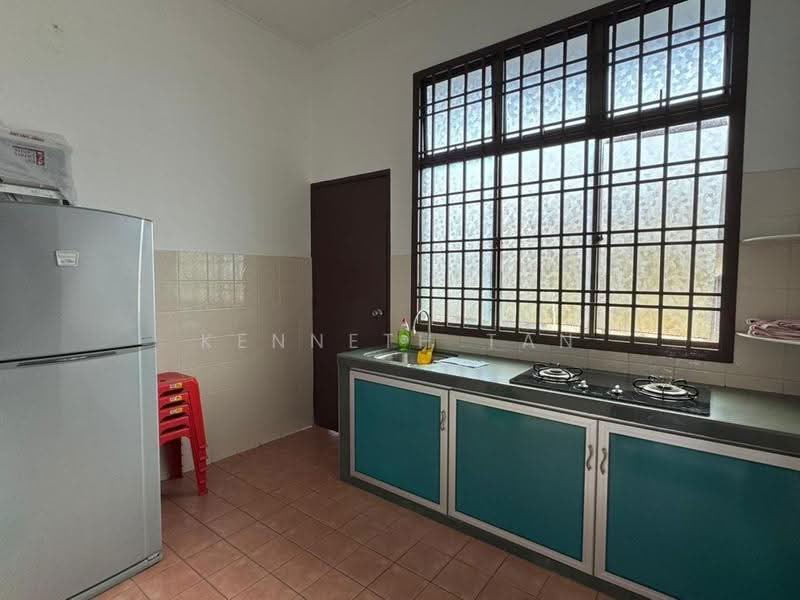 Terraced House for Rent in Taman Puteri Wangsa (Ulu Tiram) - Kenneth Tan - Kitchen - PropertyGuru.com.my