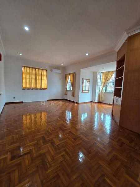 Rumah Berkembar untuk Disewa di Taman Perling (Perling) - Max Loh - Living Room - PropertyGuru.com.my