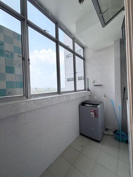 Apartment for Rent at Lake View Suites - Kenneth Tan - PropertyGuru.com.my