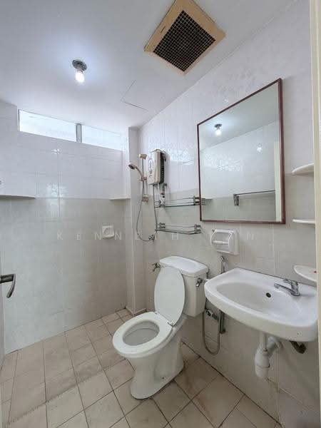 Apartment for Rent at Lake View Suites - Kenneth Tan - PropertyGuru.com.my