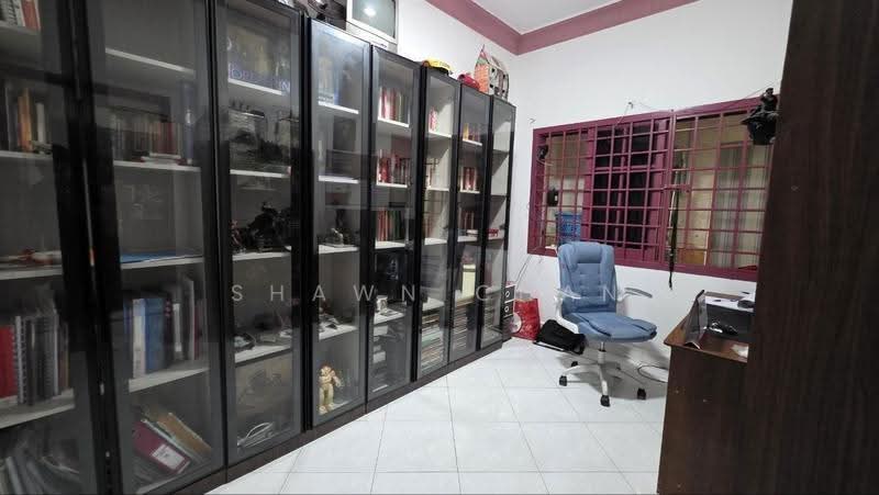 Rumah Teres 2-Tingkat untuk Dijual di Johor Bahru (Johor) - Shawn Chan - Study - PropertyGuru.com.my