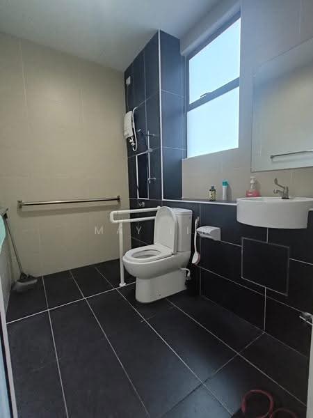Apartment for Sale at Seri Austin Residence (Pangsapuri Seri Austin) - May Lim - Bathroom - PropertyGuru.com.my