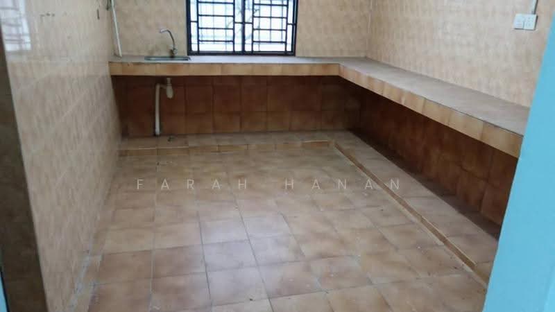 2-storey Terraced House for Rent in Taman Taming Jaya (Balakong) - Farah Hanan - Kitchen - PropertyGuru.com.my