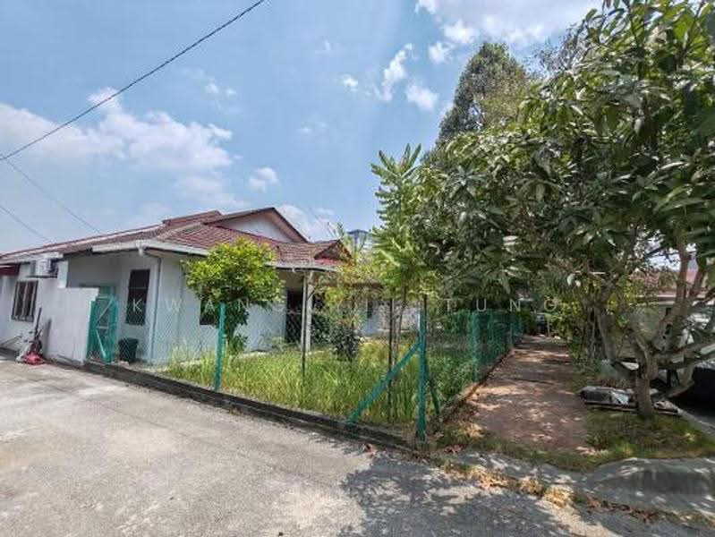 Rumah Teres 1-Tingkat untuk Dijual di Kota Damansara (Selangor) - Kwang Yii Tung - Exterior - PropertyGuru.com.my