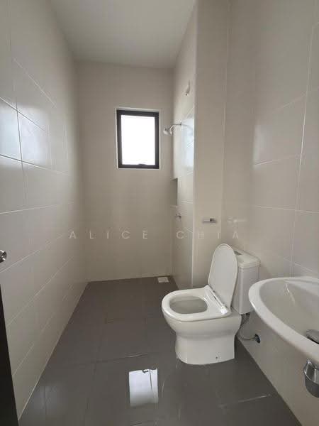 Rumah Kluster untuk Dijual di Eco Botanic (Iskandar Puteri (Nusajaya)) - Alice Chia - Bathroom - PropertyGuru.com.my