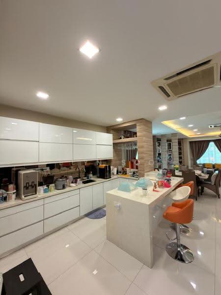 Rumah Teres 3-Tingkat untuk Disewa di Kinrara Residence (Puchong) - Elyn Soo - Kitchen - PropertyGuru.com.my
