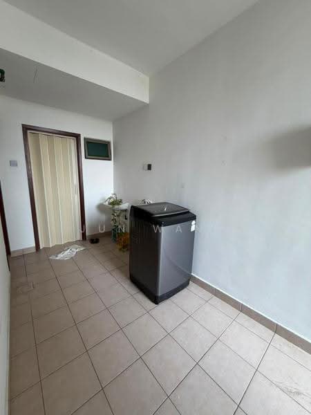 Pangsapuri untuk Disewa di Molek Pine 2 - Jun Wang - PropertyGuru.com.my