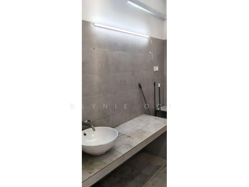 Kedai untuk Disewa di Bandar Damai Perdana (Cheras) - Dlynie Ooi - Bathroom - PropertyGuru.com.my