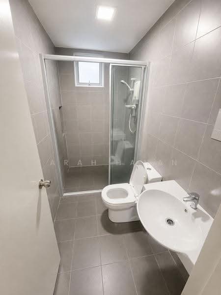 Service Residence for Rent at Savanna Executive Suite @ Southville City - Farah Hanan - Bathroom - PropertyGuru.com.my