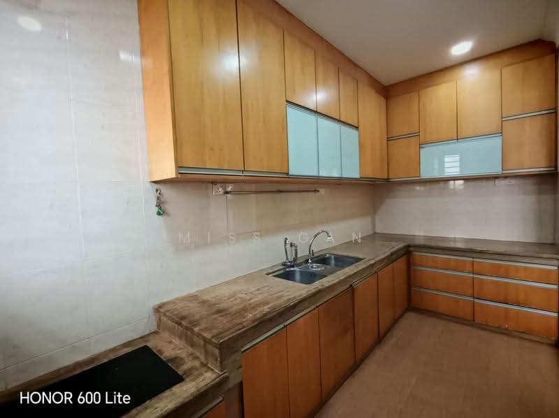 Semi-Detached House for Sale in Taman Naga Emas (Salak South) - Miss Gan - Kitchen - PropertyGuru.com.my