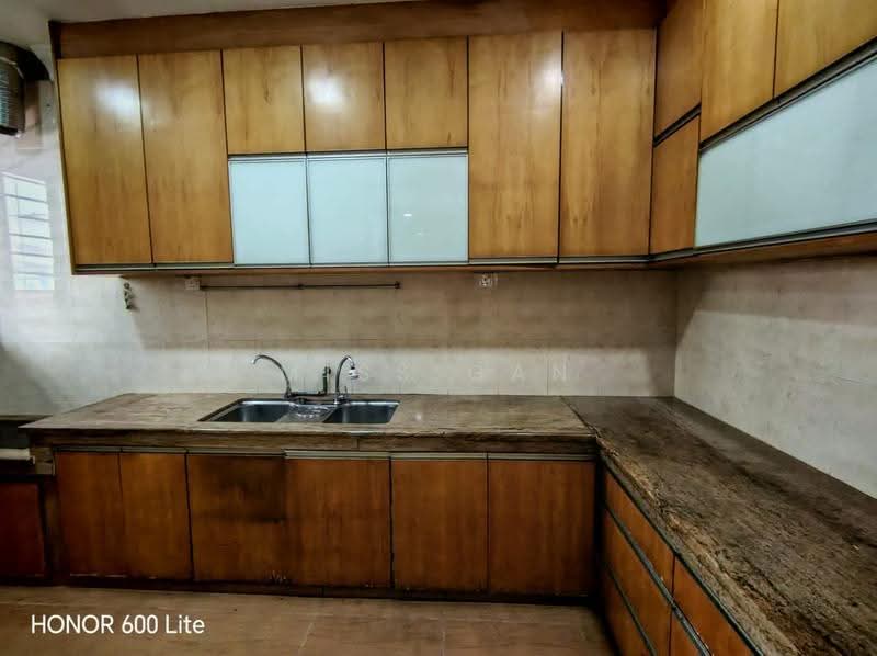Semi-Detached House for Sale in Taman Naga Emas (Salak South) - Miss Gan - Kitchen - PropertyGuru.com.my