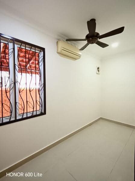 Semi-Detached House for Sale in Taman Naga Emas (Salak South) - Miss Gan - Interior - PropertyGuru.com.my