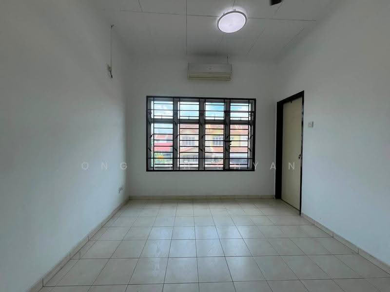 2-storey Terraced House for Sale in Taman Kempas Indah (Tebrau) - Ong Lih Shyan - Interior - PropertyGuru.com.my