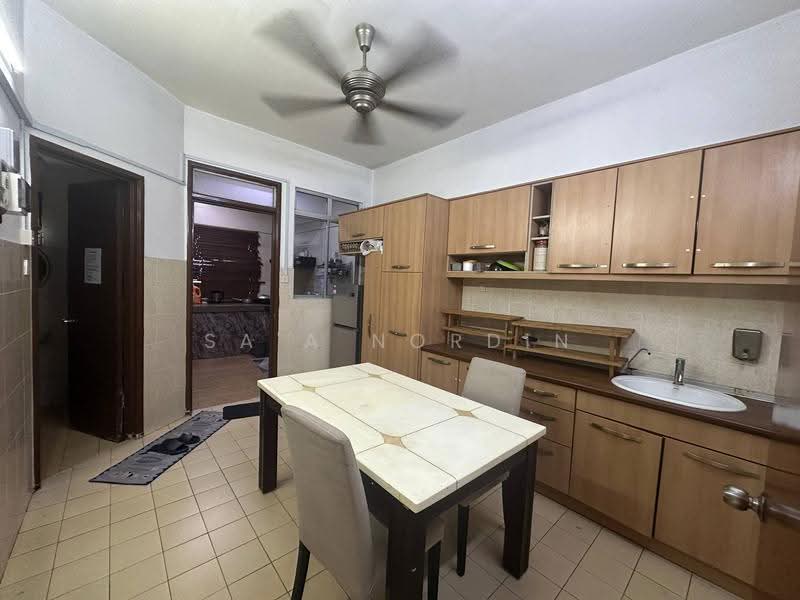 2-storey Terraced House for Sale in Seksyen 5 (Kota Damansara) - Sa'a Nordin - Kitchen - PropertyGuru.com.my