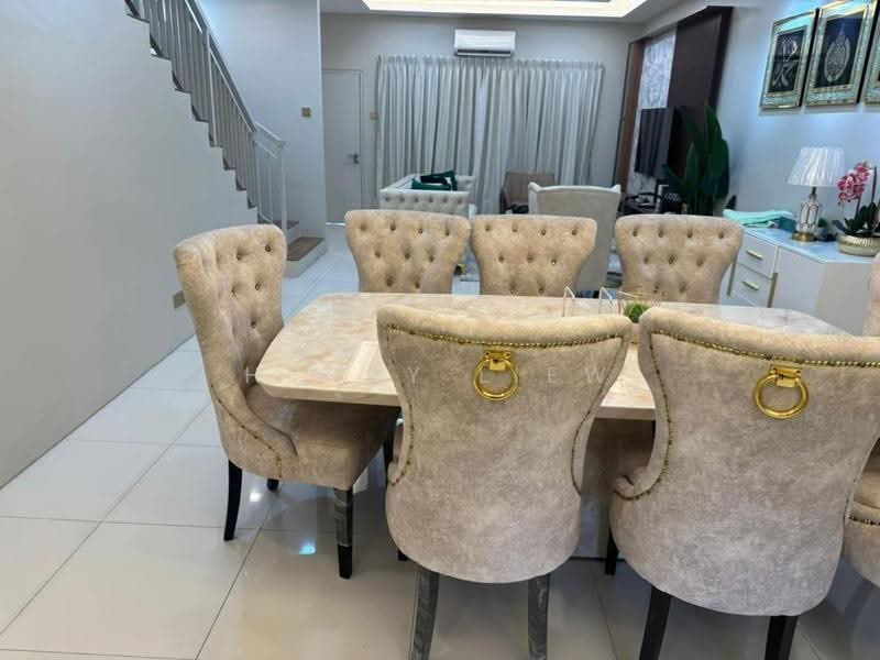 Rumah Teres 2-Tingkat untuk Disewa di Dengkil (Selangor) - Henry Liew - Dining Room - PropertyGuru.com.my