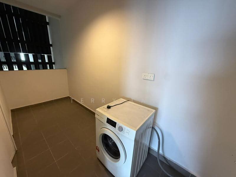 Kondominium untuk Disewa di Secoya Residence - Terry Law - Balcony - PropertyGuru.com.my