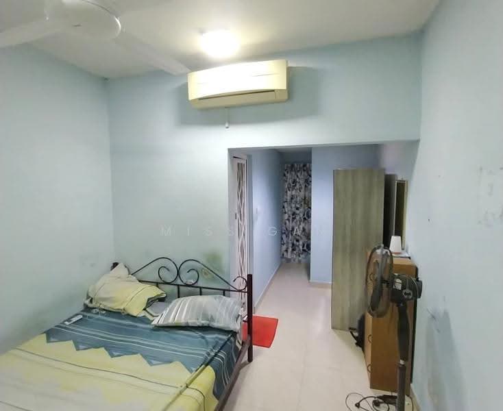 1-storey Terraced House for Sale in SS5 (Petaling Jaya) - Miss Gan - Bedroom - PropertyGuru.com.my