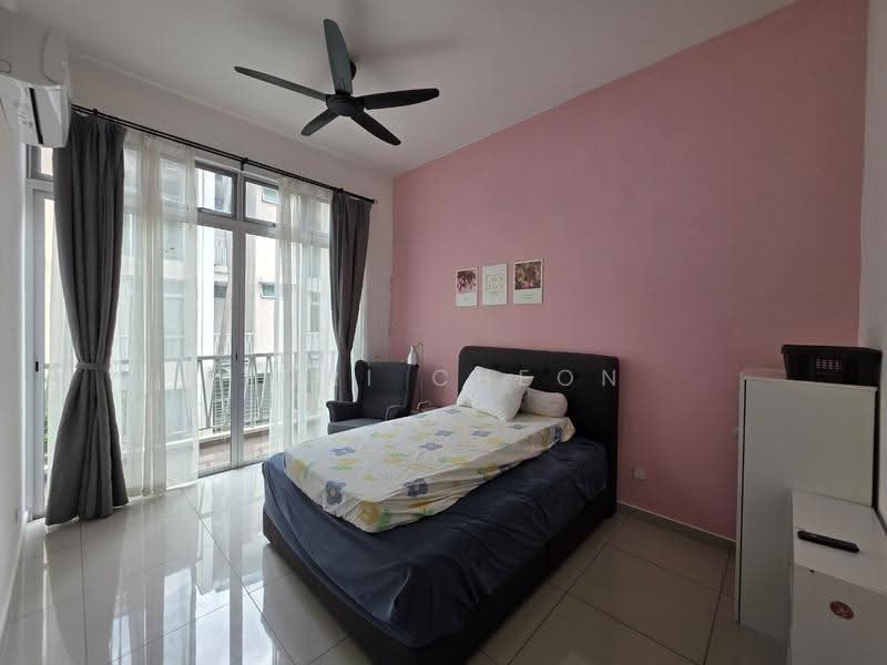 2-storey Terraced House for Sale in Taman Mount Austin (Tebrau) - Tori Cheon - Bedroom - PropertyGuru.com.my