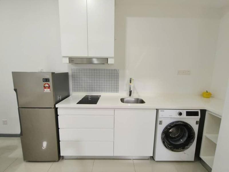 Kediaman Servis untuk Disewa di Southlink - Haley Chern - Kitchen - PropertyGuru.com.my