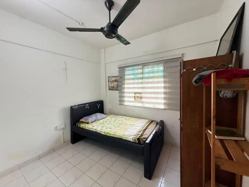 Pangsapuri untuk Disewa di Pangsapuri Mawar - Maya Myra - Bedroom - PropertyGuru.com.my
