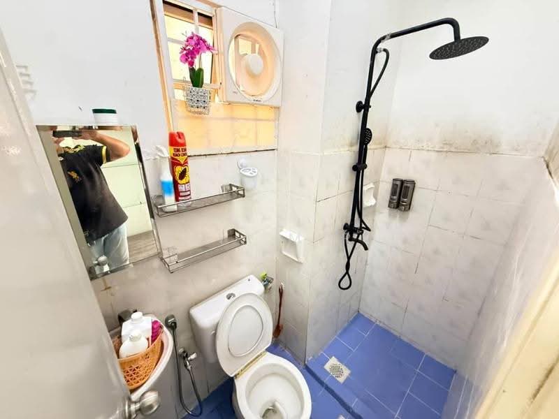 Pangsapuri untuk Disewa di Pangsapuri Mawar - Maya Myra - Bathroom - PropertyGuru.com.my