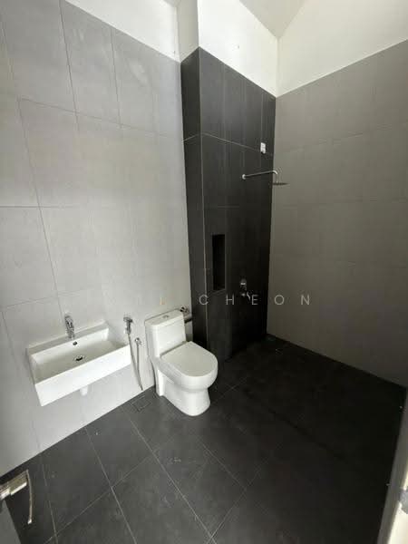 Rumah Teres 2-Tingkat untuk Dijual di Johor Bahru (Johor) - Tori Cheon - Bathroom - PropertyGuru.com.my