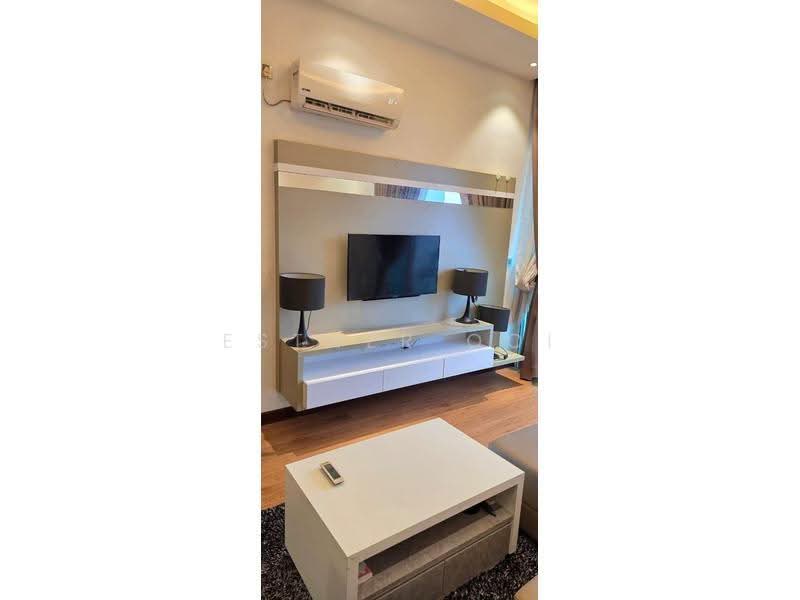 Kediaman Servis untuk Dijual di Paragon Suites @ CIQ - Esther Ooi - Living Room - PropertyGuru.com.my