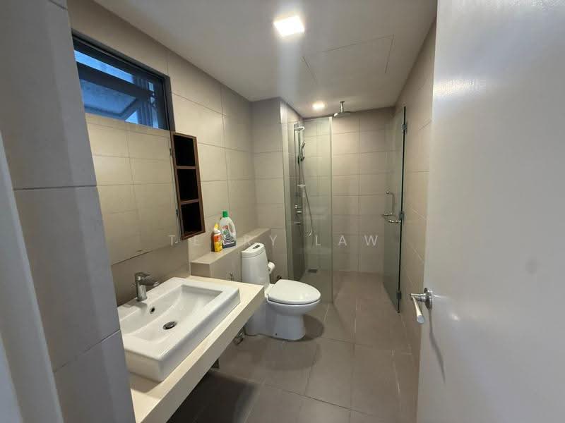 Kondominium untuk Disewa di Inwood Residences - Terry Law - Bathroom - PropertyGuru.com.my
