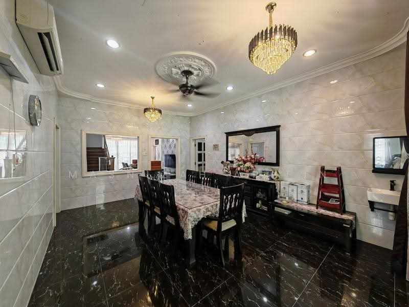 Semi-Detached House for Sale in Ampang Jaya (Ampang) - Masnizah Arifin - Dining Room - PropertyGuru.com.my