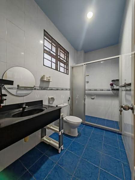 Semi-Detached House for Sale in Ampang Jaya (Ampang) - Masnizah Arifin - Bathroom - PropertyGuru.com.my