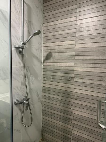 Kediaman Servis untuk Disewa di Emporis - Angel Foo - Bathroom - PropertyGuru.com.my