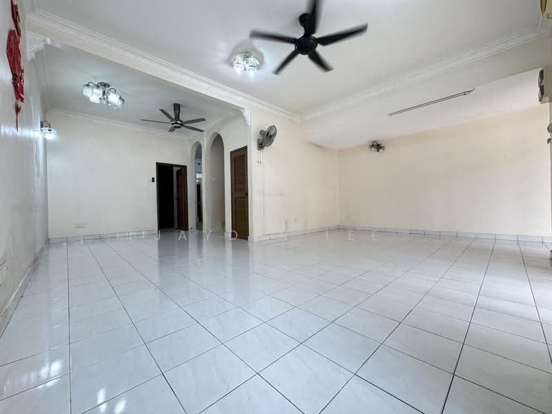 Terraced House for Sale in Bandar Puteri Puchong (Puchong) - Jayden Lee - Living Room - PropertyGuru.com.my