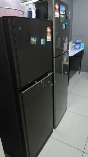 Kondominium untuk Dijual di Ascenda Residence @ Skyarena - Yanny Siow - Kitchen - PropertyGuru.com.my