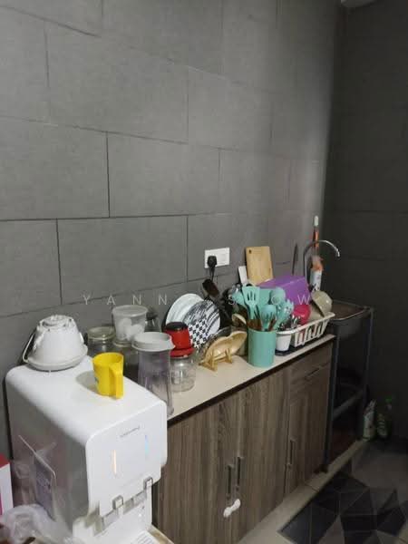 Kondominium untuk Dijual di Ascenda Residence @ Skyarena - Yanny Siow - Kitchen - PropertyGuru.com.my