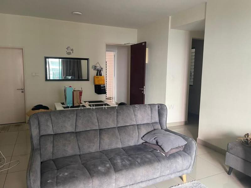 Kondominium untuk Dijual di Ascenda Residence @ Skyarena - Yanny Siow - Living Room - PropertyGuru.com.my