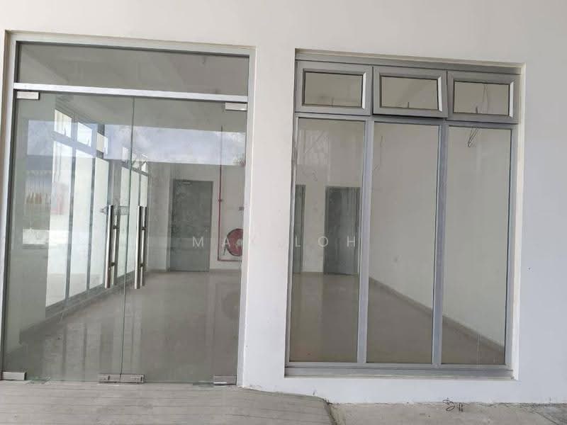 Semi-D Factory for Rent in Taman Perindustrian Desa Plentong (Masai) - Max Loh - Entrance - PropertyGuru.com.my