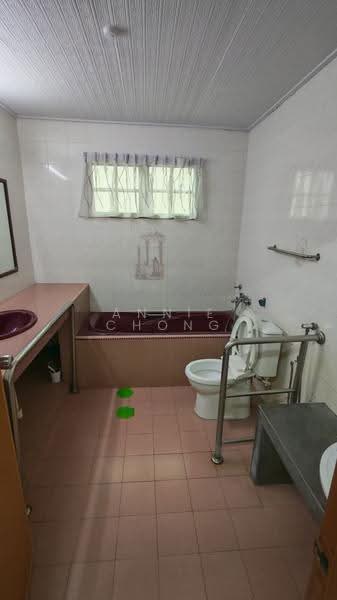 Bungalow House untuk Dijual di Bandar Baru Sri Petaling (Sri Petaling) - Annie Chong - Bathroom - PropertyGuru.com.my