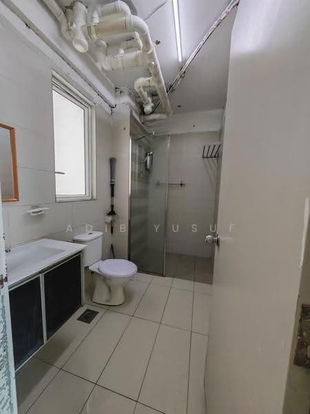 Kediaman Servis untuk Disewa di Menara U2 - Adib Yusuf - Bathroom - PropertyGuru.com.my