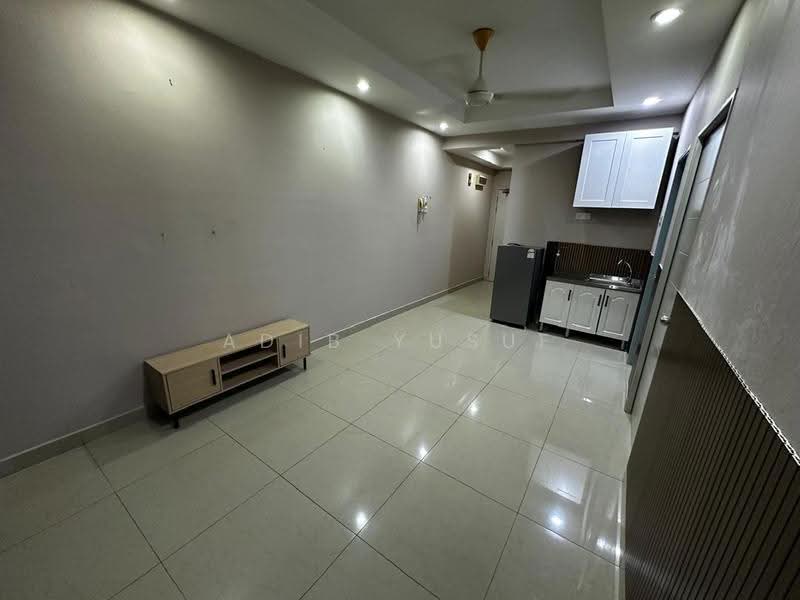Kediaman Servis untuk Disewa di Menara U2 - Adib Yusuf - Living Room - PropertyGuru.com.my
