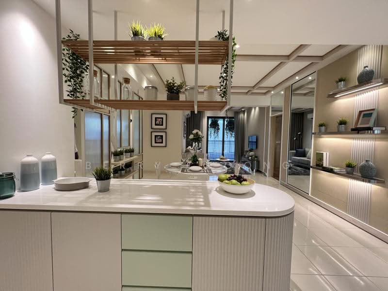 Kediaman Servis untuk Dijual di Maxim D'Parc - Berry Choong - Living Room - PropertyGuru.com.my