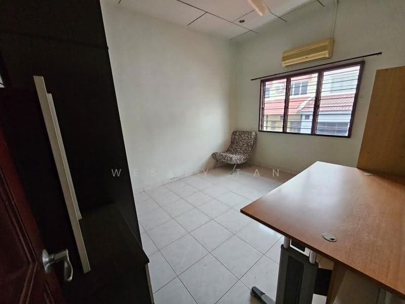 Rumah Teres 2-Tingkat untuk Disewa di Taman Bertam Jaya (Cheng) - Wesley Tan - Study - PropertyGuru.com.my