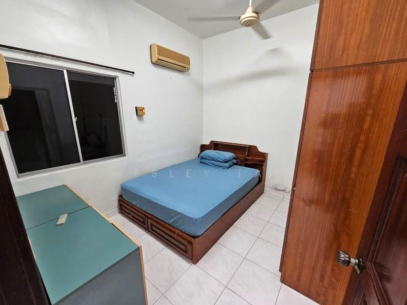 Rumah Teres 2-Tingkat untuk Disewa di Taman Bertam Jaya (Cheng) - Wesley Tan - Bedroom - PropertyGuru.com.my