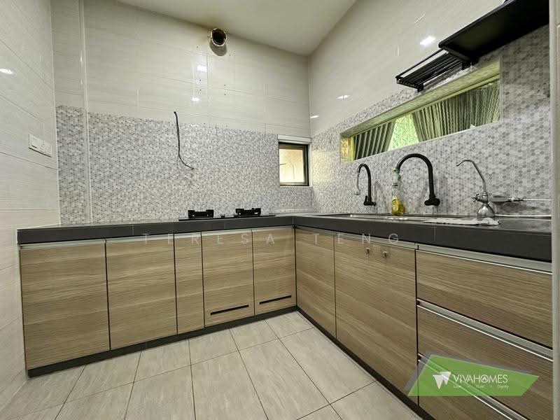 Cluster House for Sale in Bandar Parklands (Klang) - Teresa Teng - Kitchen - PropertyGuru.com.my